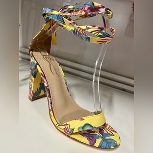 Floral High heels with ties